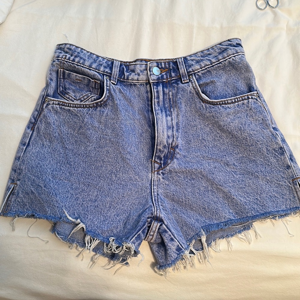 Zara Split Denim Short / High Waisted